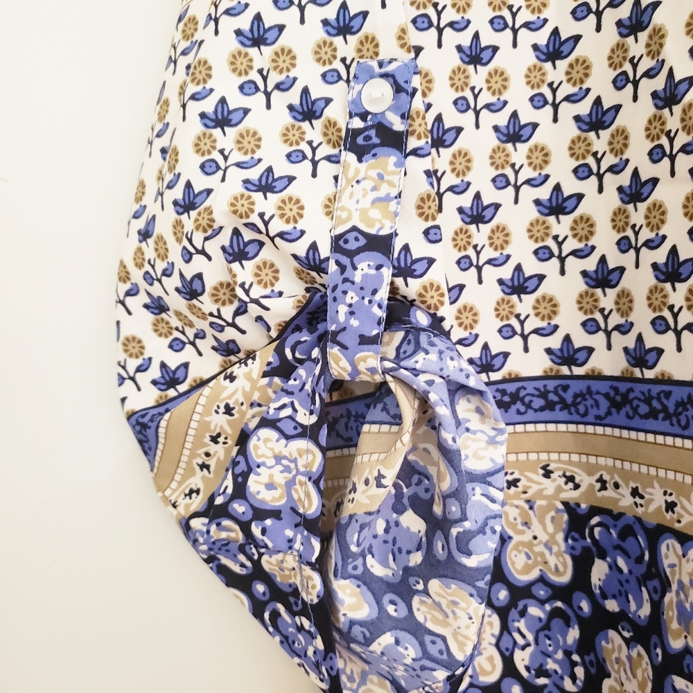 Amanda Blu Blue and Tan Button Down Blouse Size Medium - Picture 8 of 12